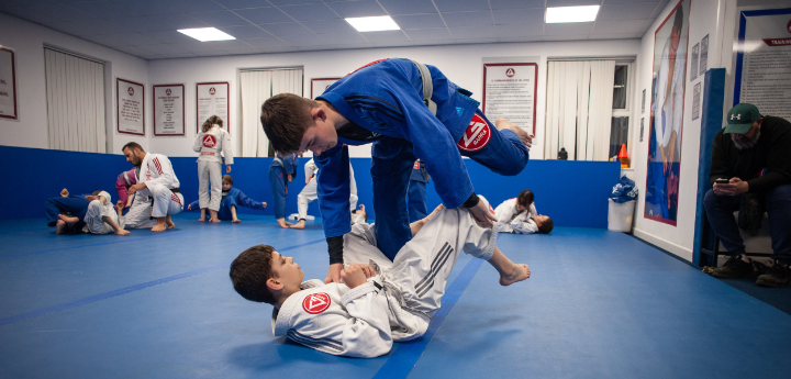 Gracie Barra Pamplona Brazilian Jiu-Jitsu & Wrestling & MMA — kampsport-studio i Mutilva — bild 6